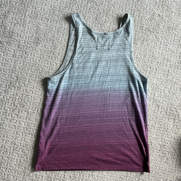 Modern Amusement ombré tank top - Picture 2 of 3